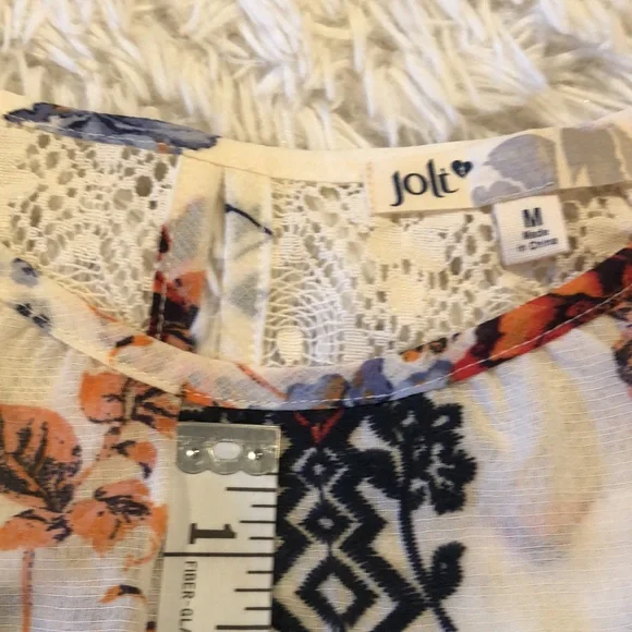 NWT Jolt beautiful top, cold shoulder - Picture 13 of 14